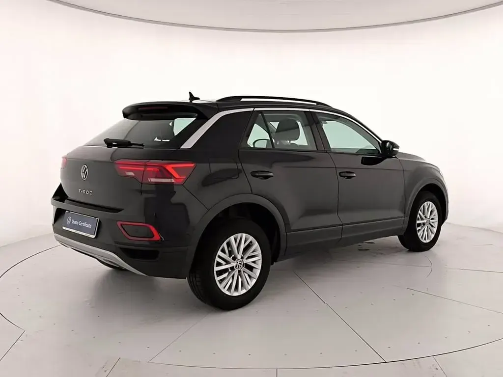 Usata VW T-Roc Life 116 CV (85 kW) 2025 Deep black perlato SUV