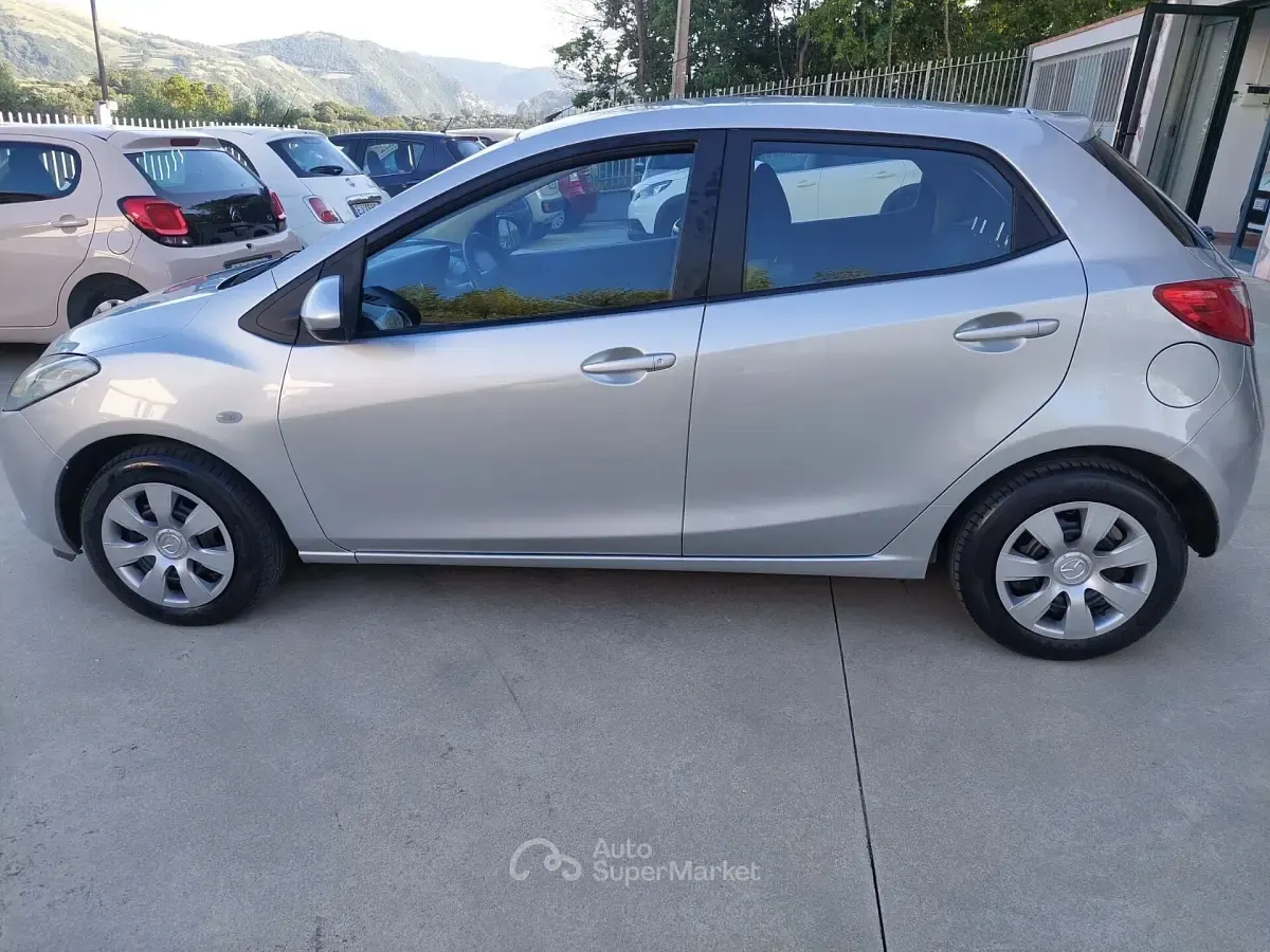 Usata Mazda 2 75 CV (55 kW) 2007 Grigio Utilitaria