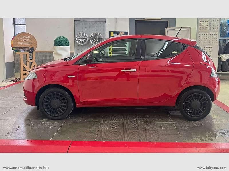 Usata Lancia Ypsilon Silver 69 CV (50 kW) 2021 Other Utilitaria