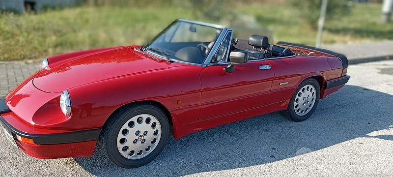 Rosso Usata 1989 Alfa Romeo Spider Quadrifoglio Verde Cabrio | 23.500 € - Immagine 1/4