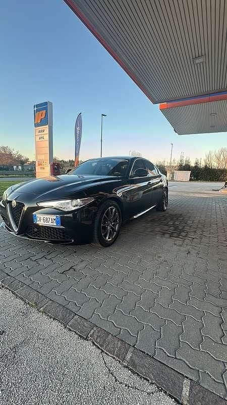 Usata Alfa Romeo Giulia Business 136 CV (100 kW) 2019 Berlina