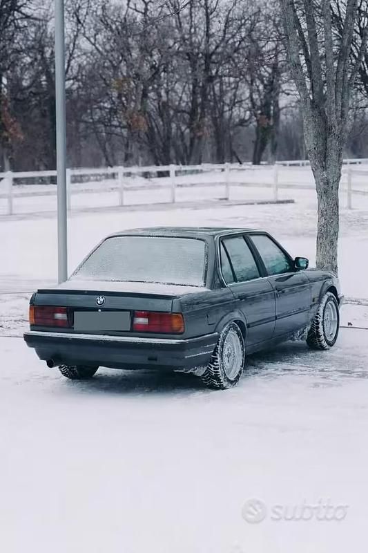 Usata BMW 316 100 CV (73 kW) 1988 Grigio Berlina