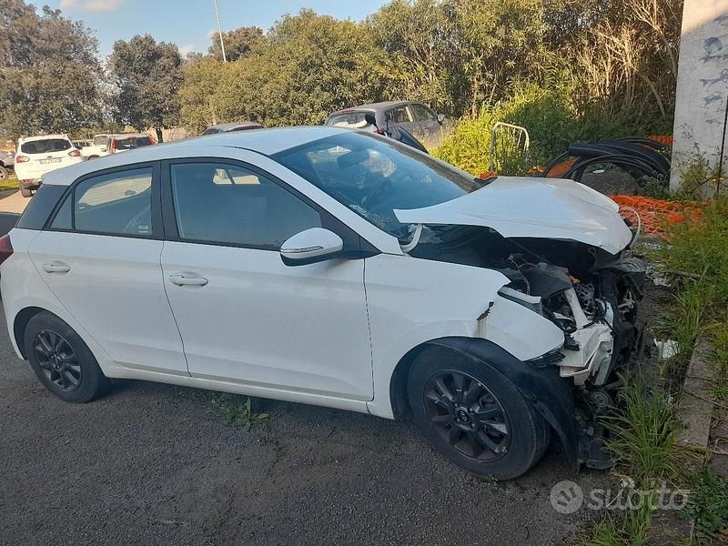 Usata Hyundai i20 2017 Bianco Utilitaria