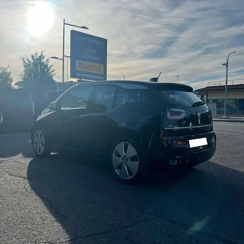 Usata BMW i3 75 kW (102 CV) 2018 Nero Utilitaria