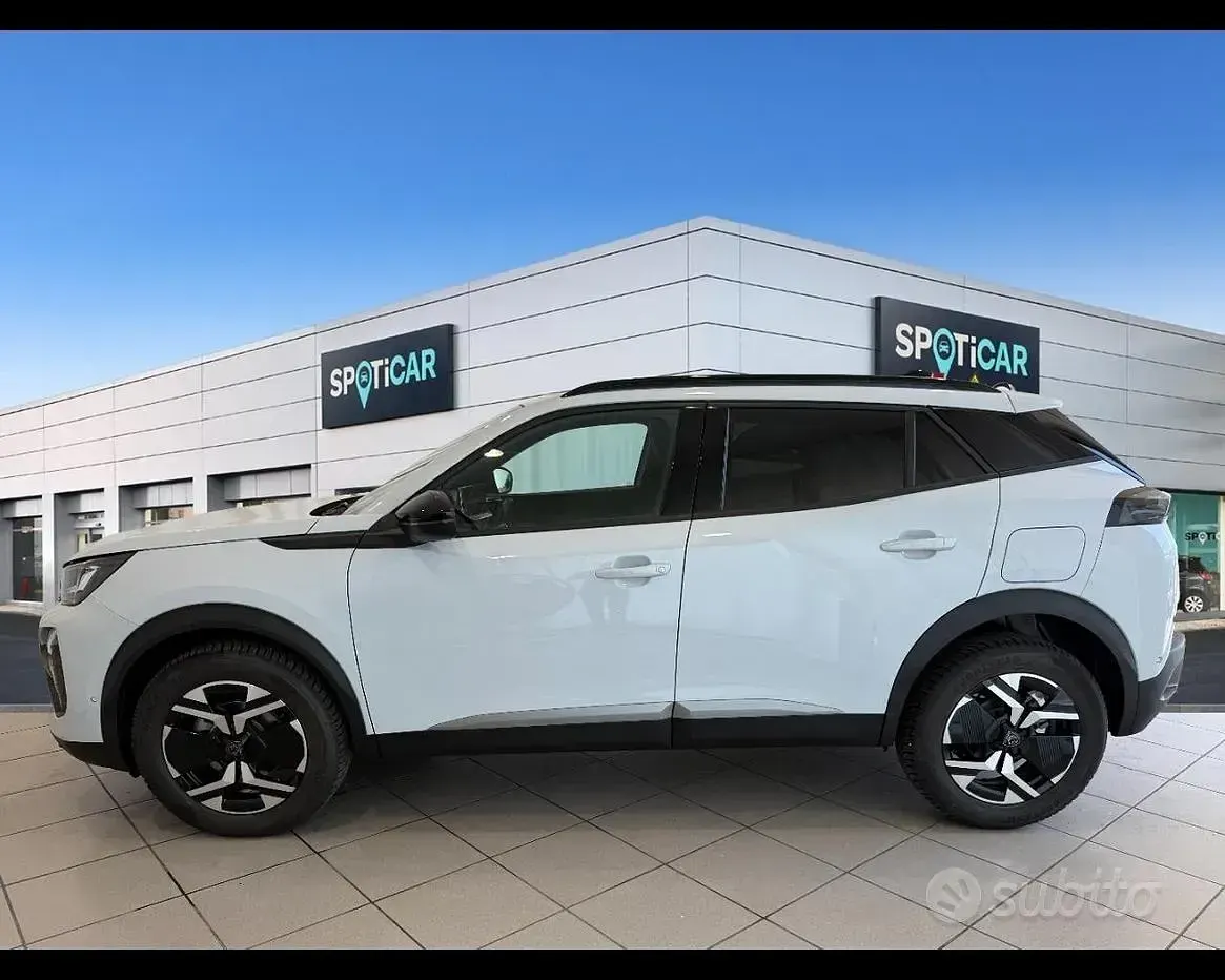 Nuova Peugeot 2008 Allure 102 CV (75 kW) 2026 Bianco okenite SUV