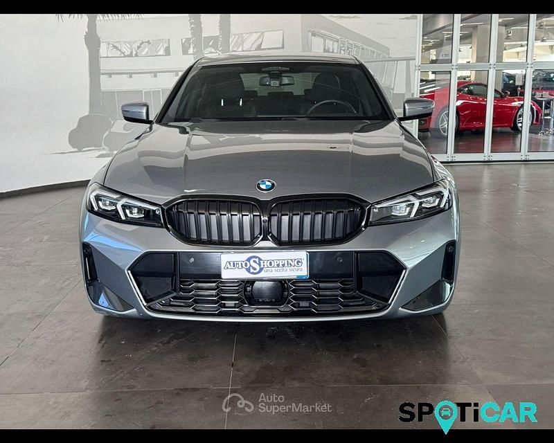 Usata BMW 320 M Sport 190 CV (139 kW) 2025 Grigio Berlina