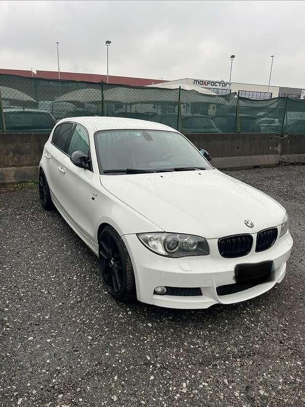 Usata 2009 BMW 123 Due volumi | 7500 € (Cara) - Immagine 1/4