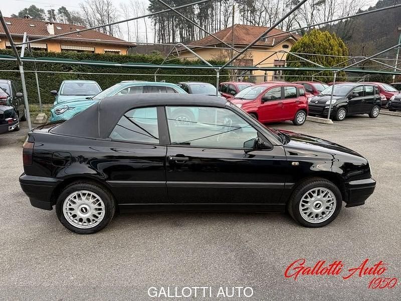 Usata VW Golf Cabriolet 101 CV (74 kW) 1995 Nero Cabrio