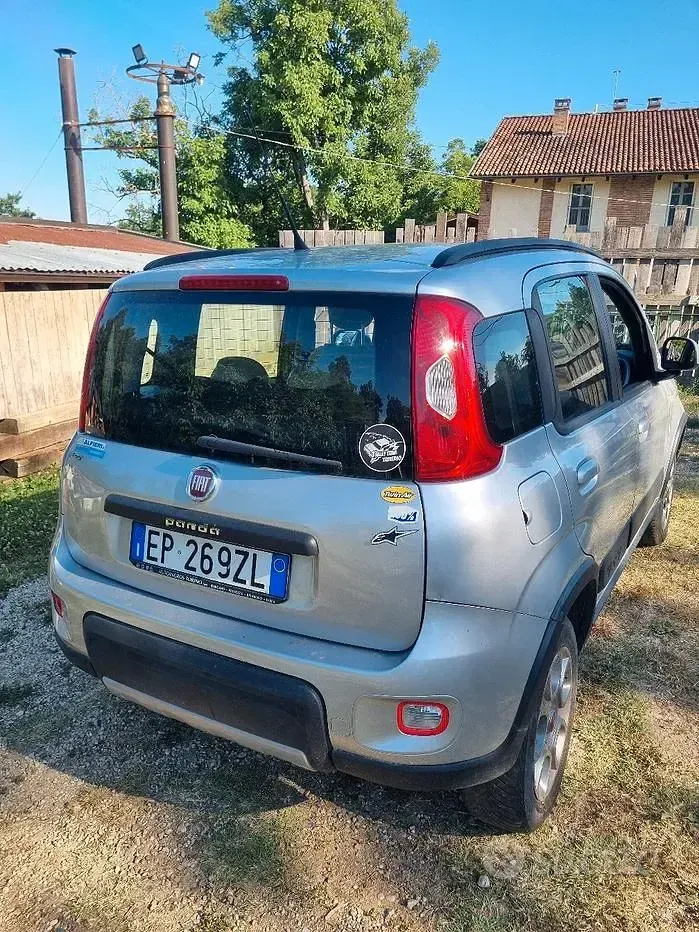 Usata Fiat Panda 4x4 75 CV (55 kW) 2013 Grigio Utilitaria