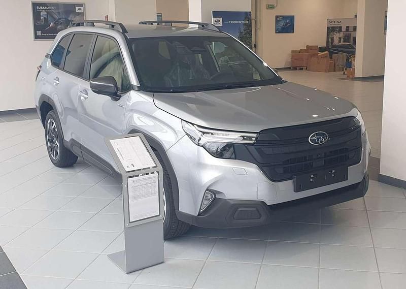 Nuova Subaru Forester Style 136 CV (100 kW) 2026 Argento SUV