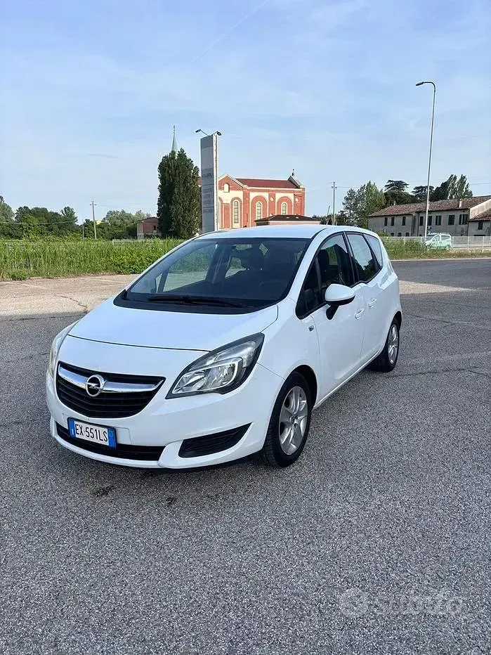 Usata Opel Meriva Cosmo 120 CV (88 kW) 2015 Bianco Monovolume