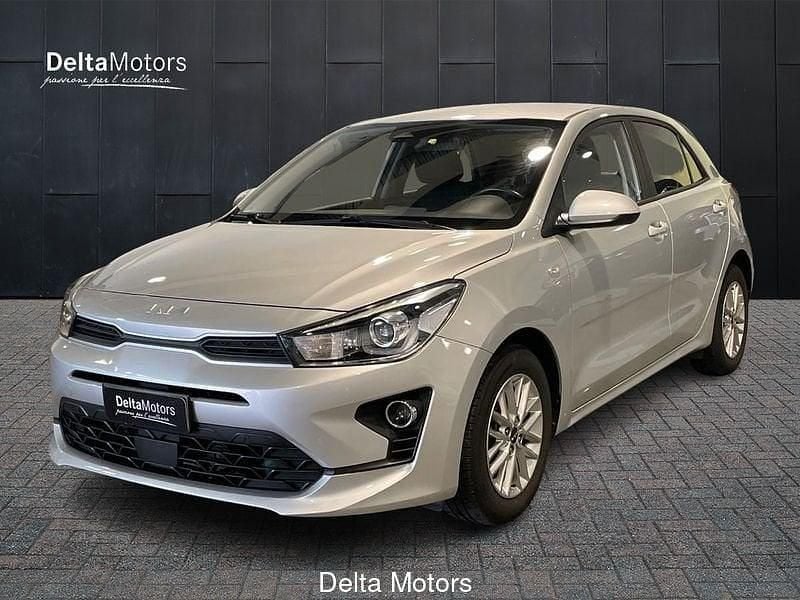Grigio Usata 2021 Kia Rio Style Berlina | 11.950 € (Buon prezzo) - Immagine 1/3