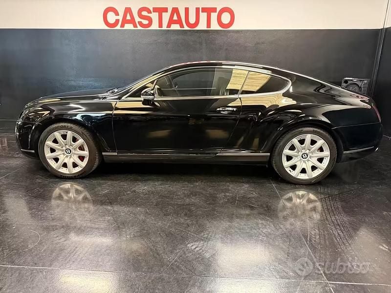 Usata Bentley Continental GT 558 CV (410 kW) 2004 Nero Coupé