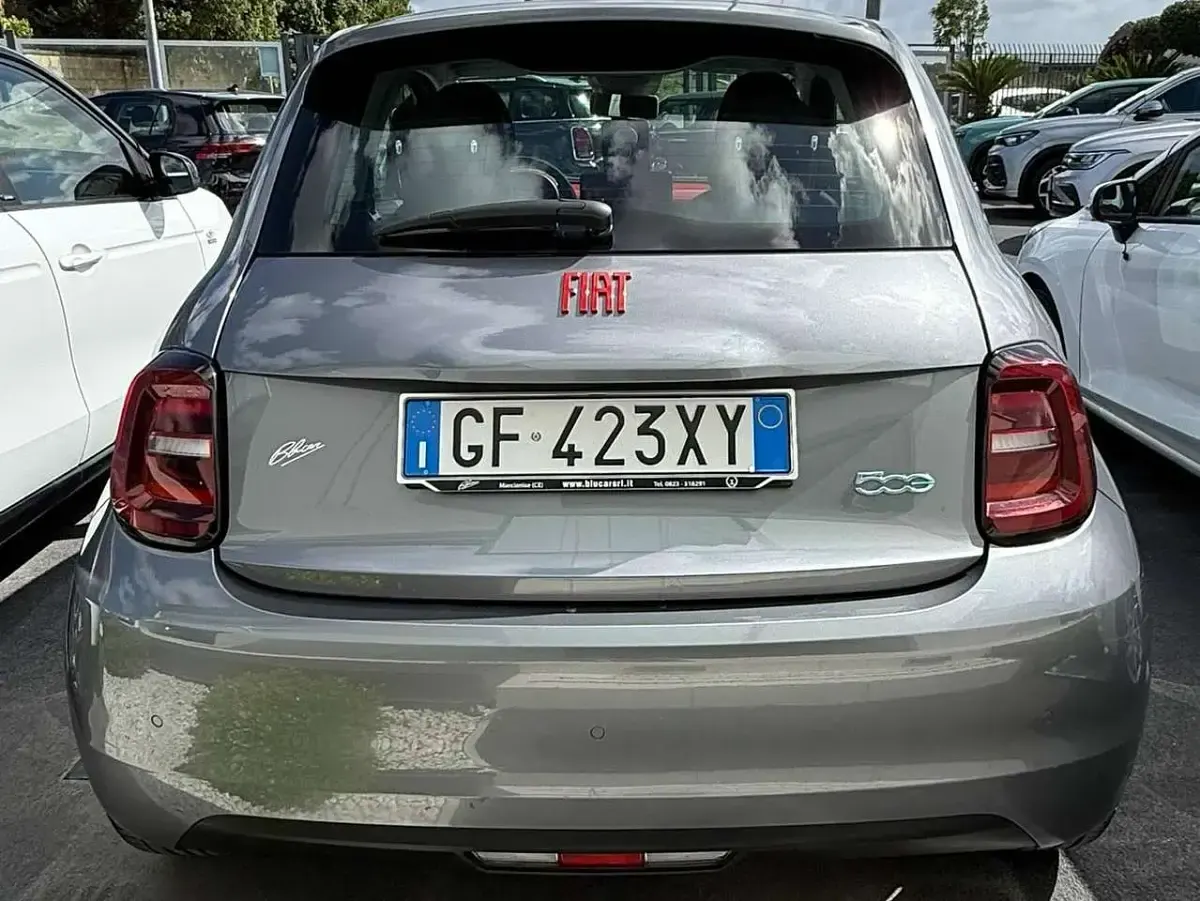 Usata Fiat 500e Red 42 kW (58 CV) 2021 Grigio Utilitaria