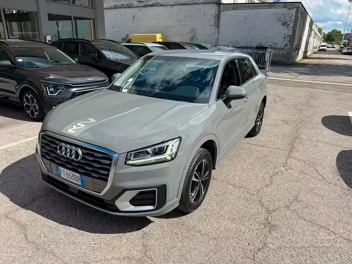 Usata Audi Q2 S-Line 116 CV (85 kW) 2018 Grigio SUV