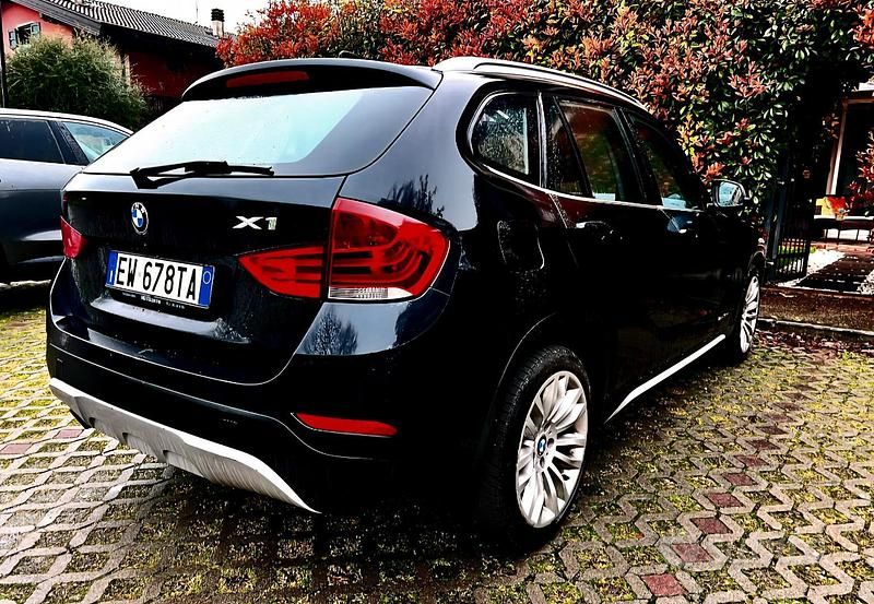 Usata BMW X1 143 CV (105 kW) 2014 Nero SUV