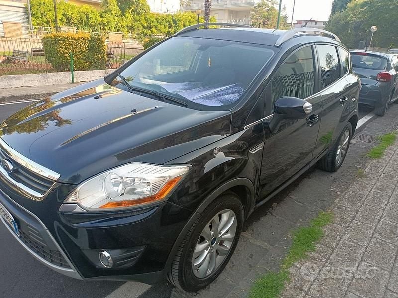 Usata Ford Kuga Titanium 140 CV (102 kW) 2012 Nero SUV
