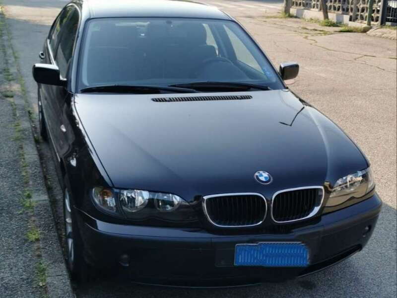 Usato 2004 BMW 318 2.0 Diesel 116 CV (8.600 €)