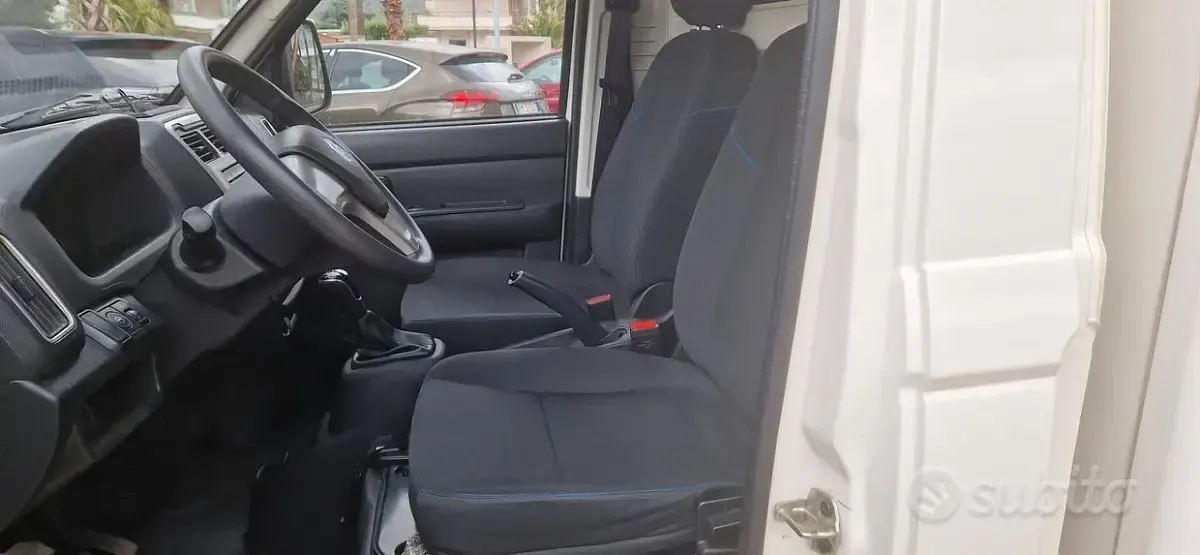 Usata Piaggio Porter 102 CV (75 kW) 2024 Bianco