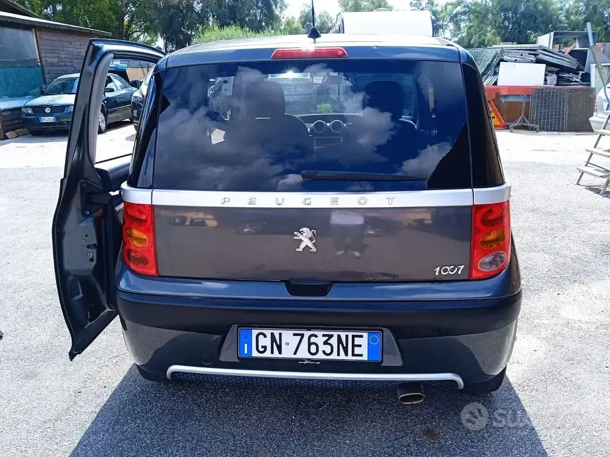 Usata Peugeot 1007 73 CV (53 kW) 2007 Grigio Monovolume