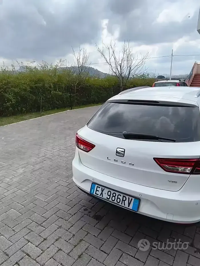Usata Seat Leon 105 CV (77 kW) 2015 Bianco Station wagon