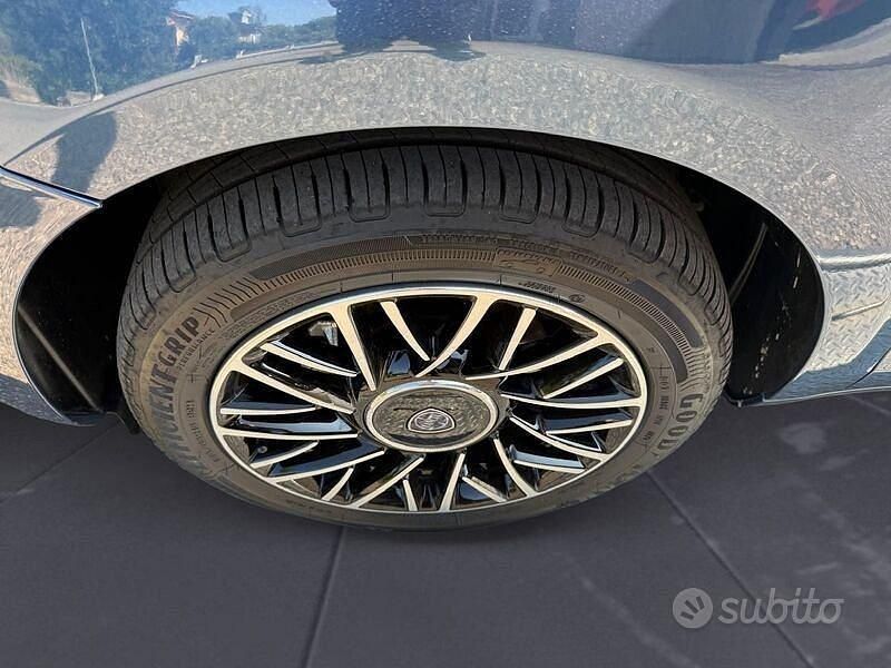 Usata Lancia Ypsilon S 69 CV (50 kW) 2024 Blu/azzurro Utilitaria