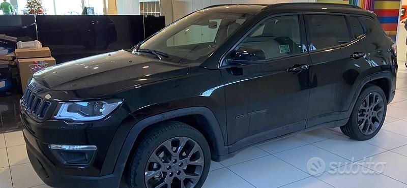 Usata Jeep Compass 140 CV (102 kW) 2020 Nero SUV