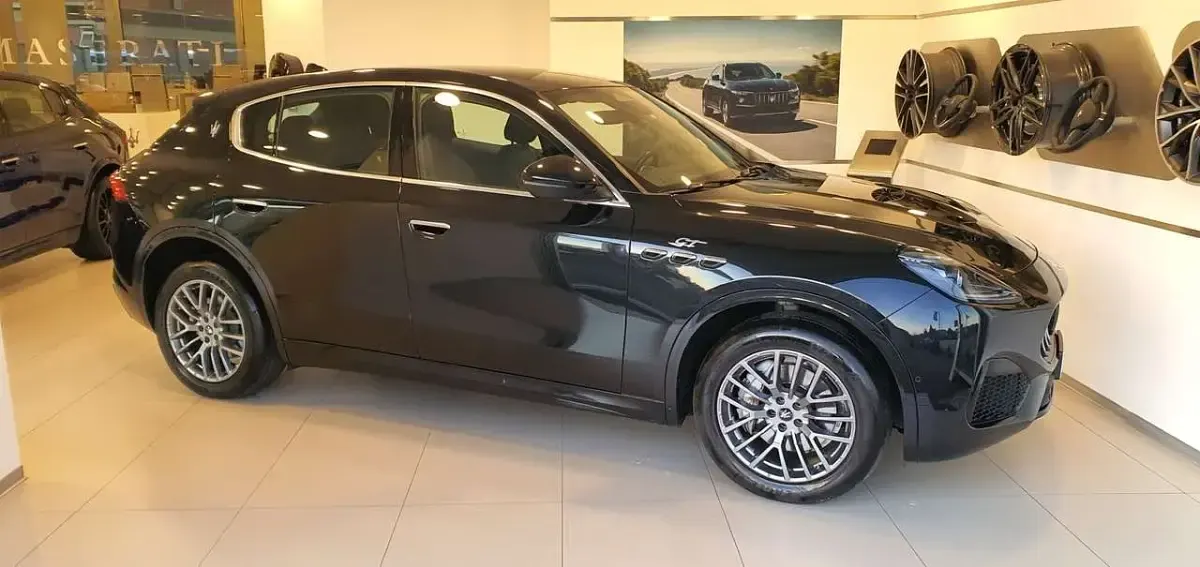 Usata Maserati Grecale GT 300 CV (220 kW) 2022 Grigio lava metallizzato SUV