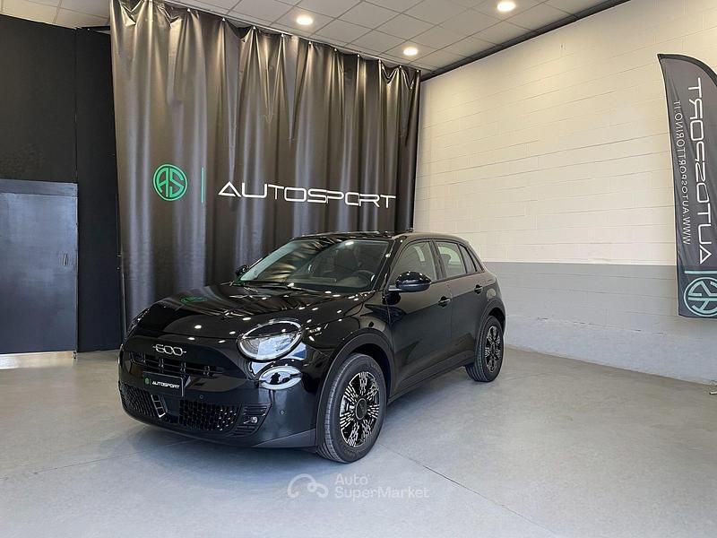 Nuova Fiat 600 Icon 110 CV (80 kW) 2025 Nero SUV