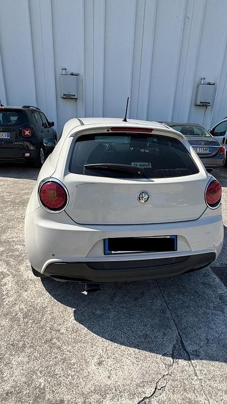 Usata Alfa Romeo MiTo Distinctive 90 CV (66 kW) 2009 Bianco Utilitaria