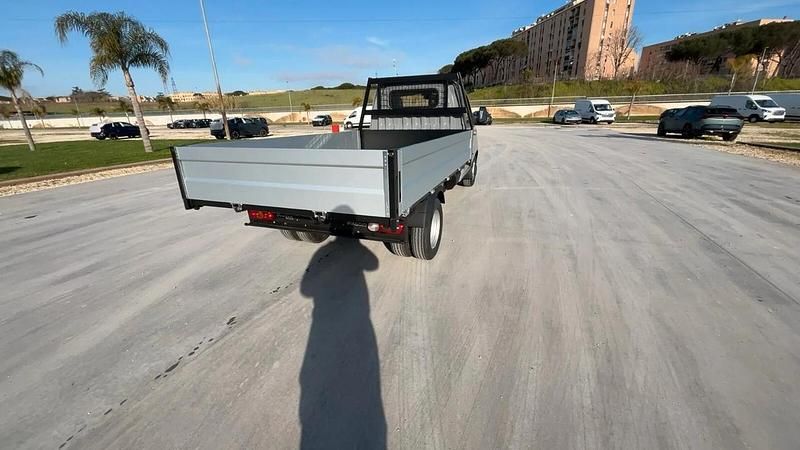 Nuova Piaggio Porter 101 CV (74 kW) 2025 Grigio