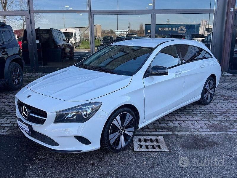Usata Mercedes CLA200 136 CV (100 kW) 2017 Bianco Station wagon