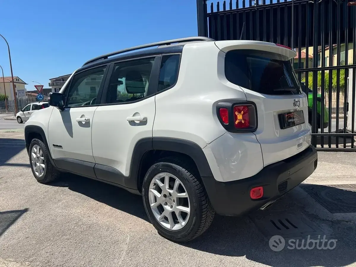 Usata Jeep Renegade Longitude 131 CV (96 kW) 2021 Bianco SUV