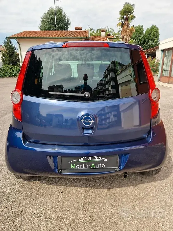 Usata Opel Agila 86 CV (63 kW) 2009 Bluazzurro Utilitaria