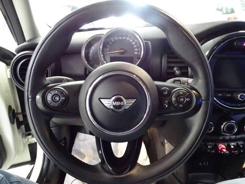 Usata Mini One D Hype 116 CV (85 kW) 2017 Bianco pastello Utilitaria