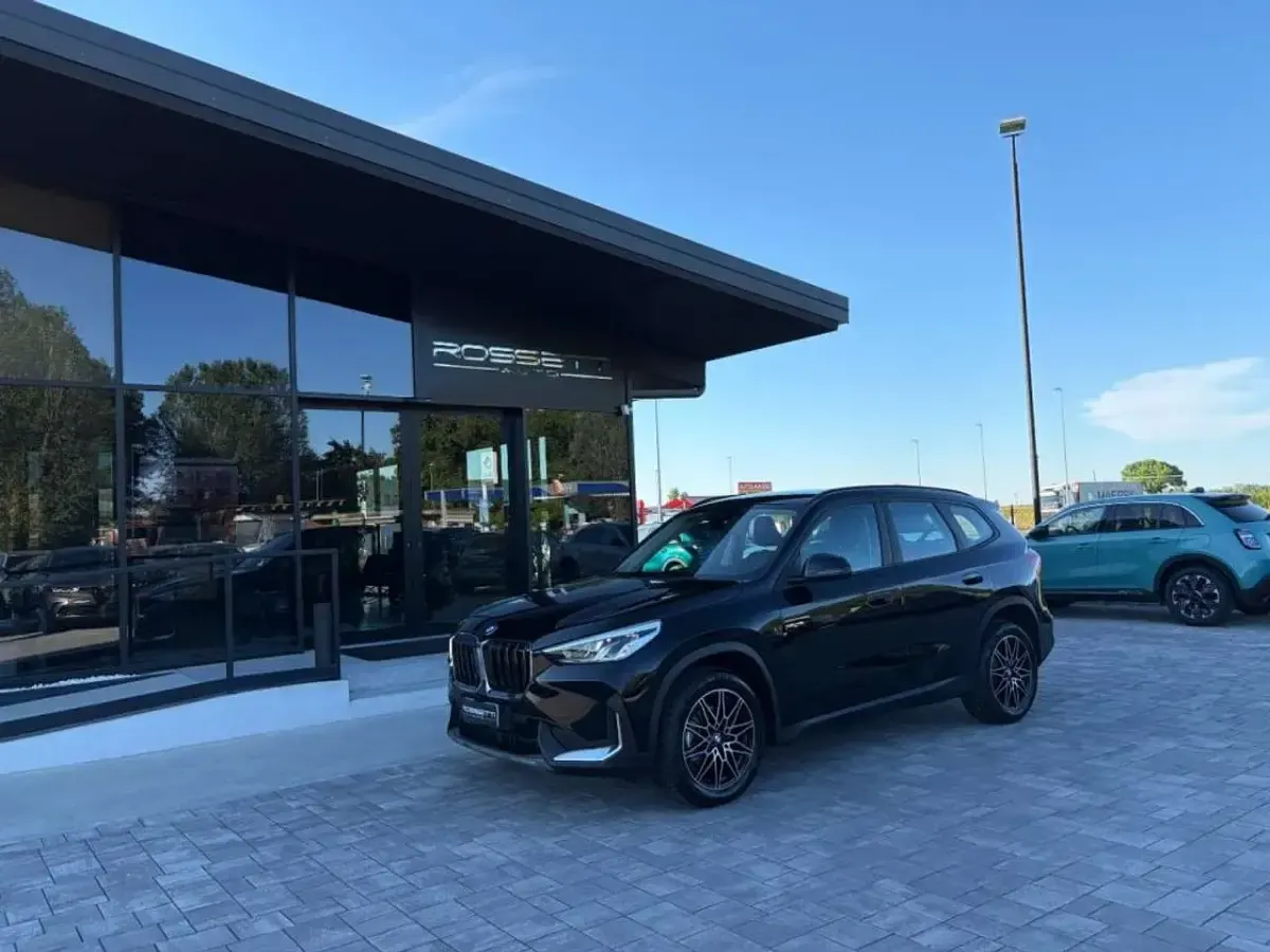 Usata BMW X1 150 CV (110 kW) 2023 Nero SUV