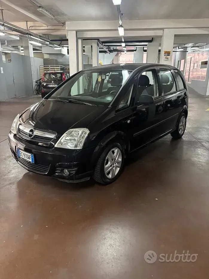 Usata Opel Meriva Club 90 CV (66 kW) 2010 Monovolume