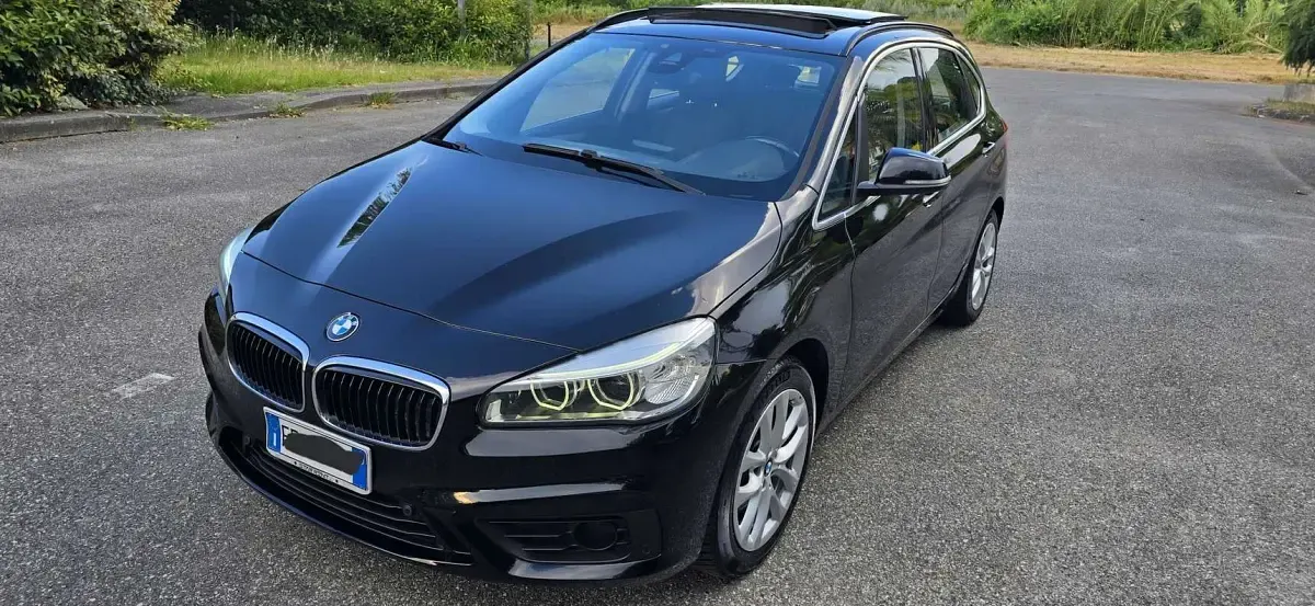 Usata BMW 218 Luxury Line 150 CV (110 kW) 2017 Nero Monovolume