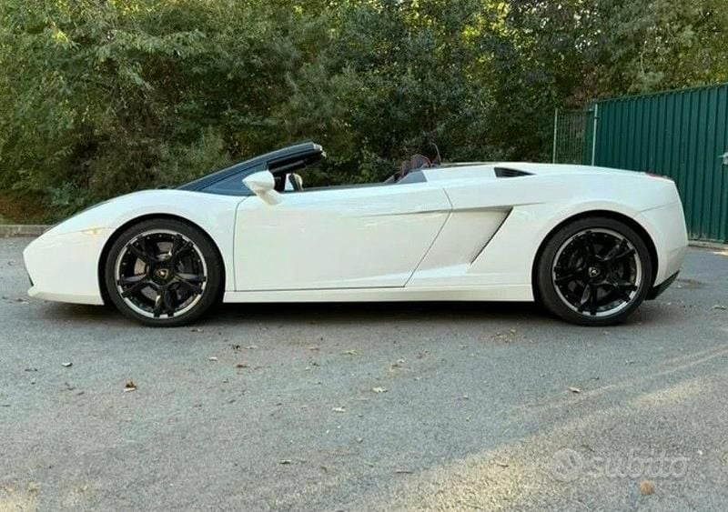 Usata Lamborghini Gallardo 520 CV (382 kW) 2007 Bianco Cabrio