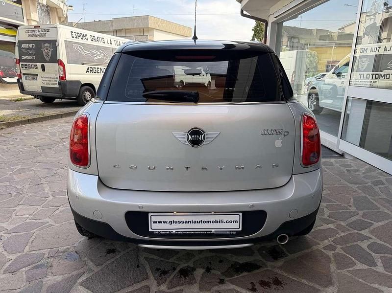 Usata Mini Cooper D Countryman Business 111 CV (81 kW) 2015 Argento SUV