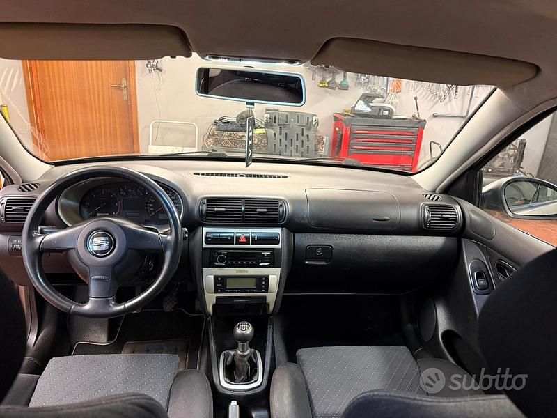 Usata Seat Leon FR 131 CV (96 kW) 2005 Grigio Berlina