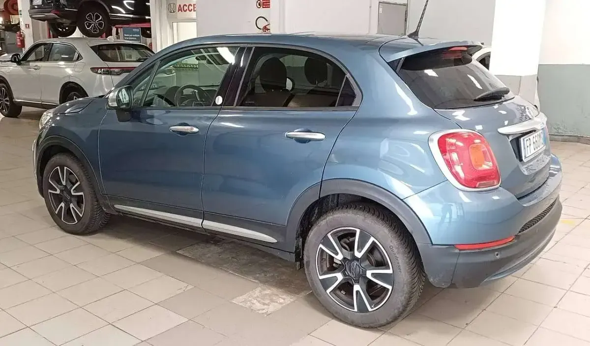 Usado Fiat 500 Mirror 120 CV (88 kW) 2018 Azul Familiar