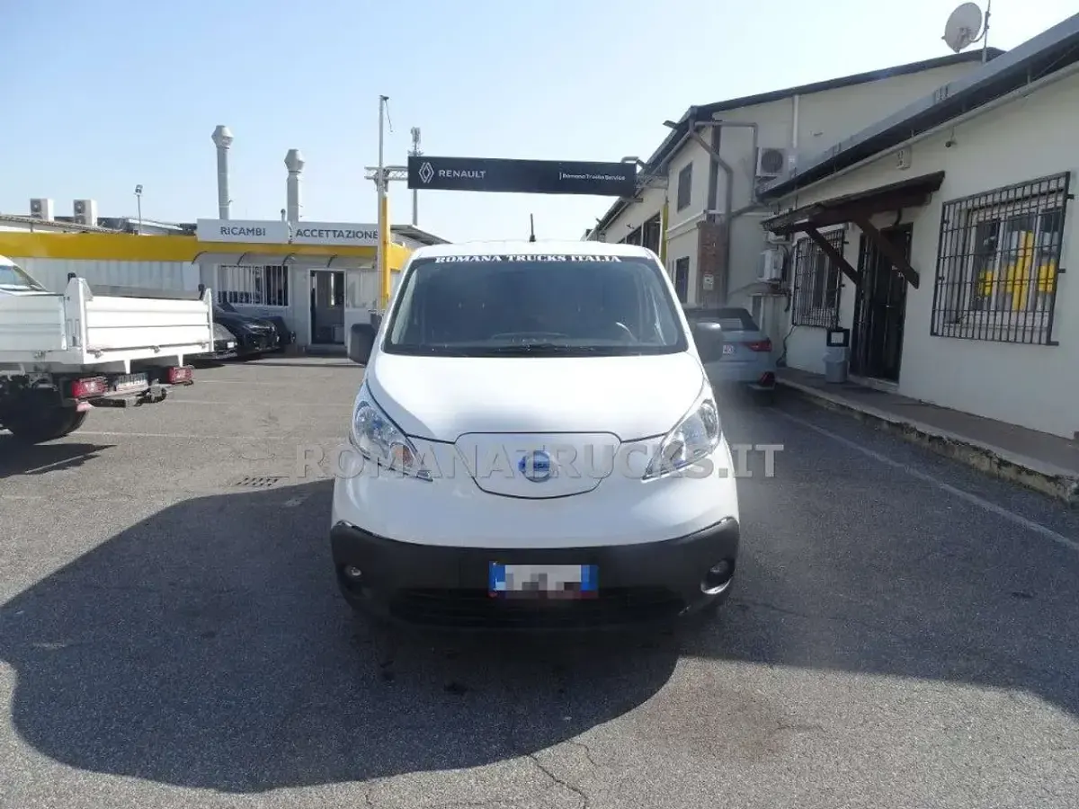 Gebraucht Nissan e-NV200 80 kW (109 PS) 2015 Weiß Van / Kleinbus