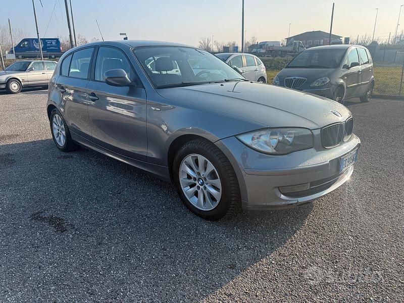 Usata BMW 116 116 CV (85 kW) 2010 Grigio Utilitaria