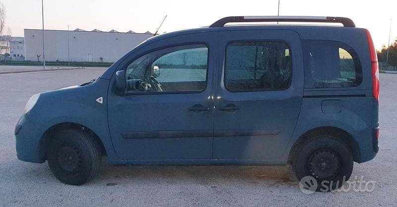 Usata Renault Kangoo 106 CV (77 kW) 2009