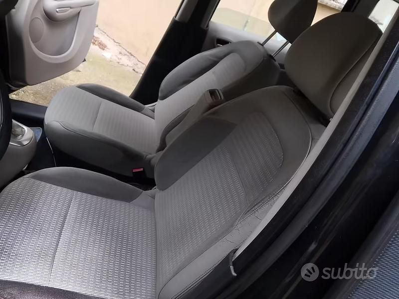 Usata Citroën C3 Picasso Exclusive 119 CV (87 kW) 2009 Nero Monovolume