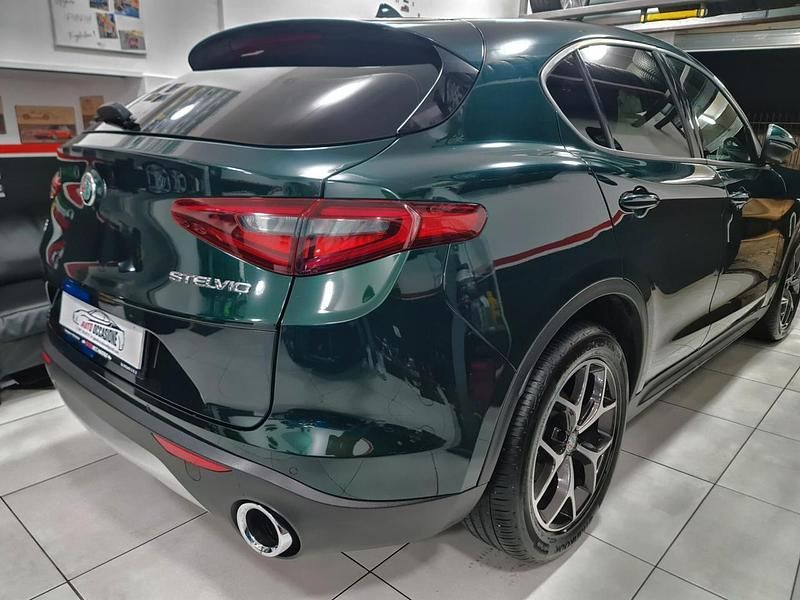 Usata Alfa Romeo Stelvio 210 CV (154 kW) 2018 Verde SUV