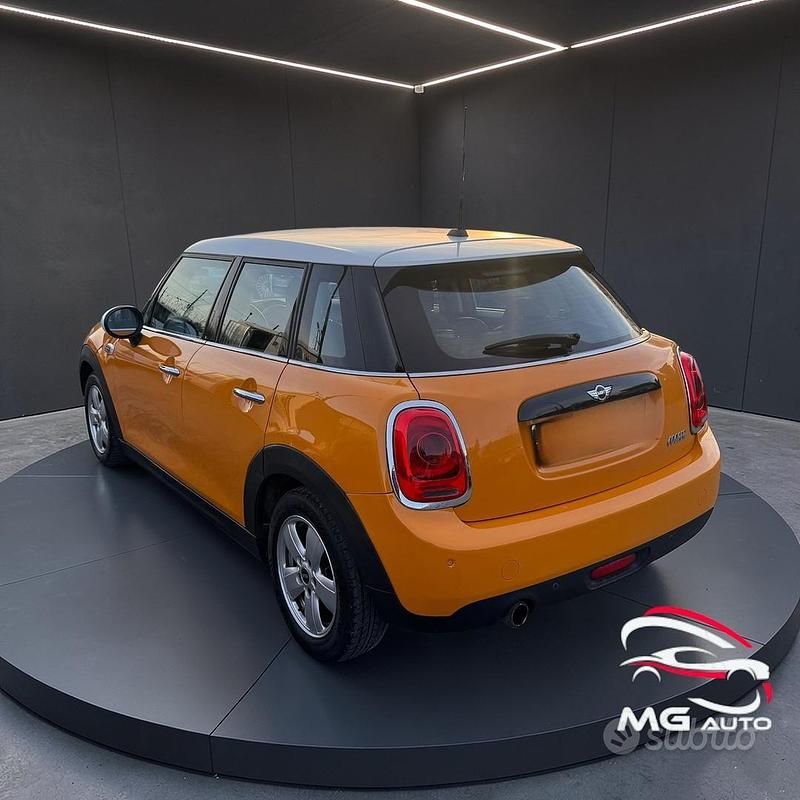 Usata Mini Cooper Hype 136 CV (100 kW) 2015 Verde Utilitaria