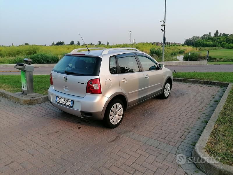 Usata VW Polo 75 CV (55 kW) 2004 Grigio Berlina
