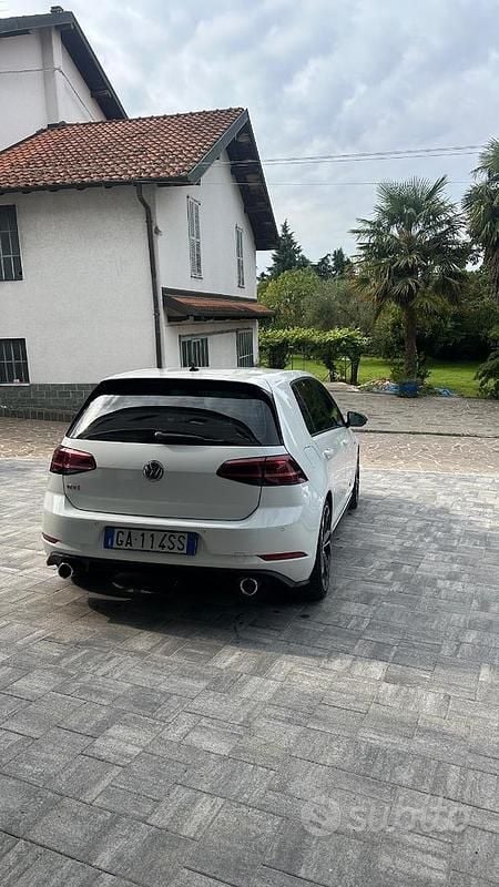 Usata VW Golf VII 245 CV (180 kW) 2019 Bianco Utilitaria
